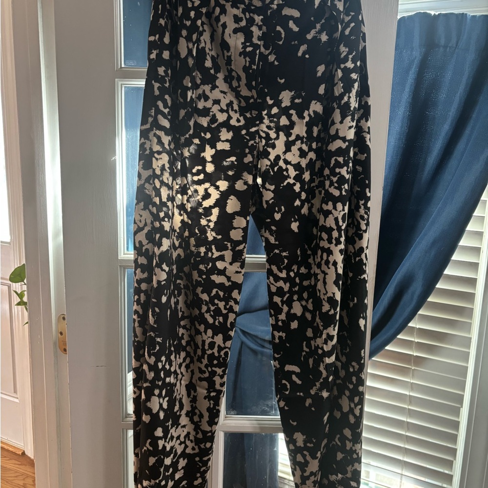 NWT Stylish Black and Cream Women's Pants